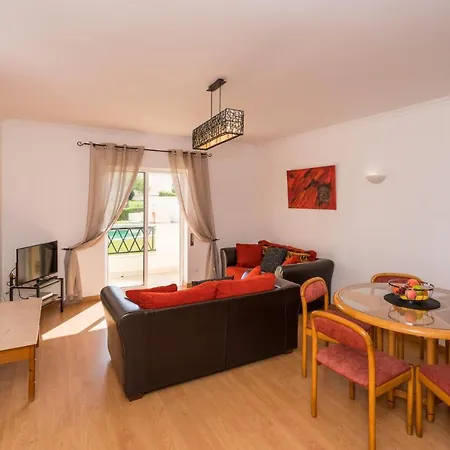Two Bedroom Ground Floor Olhos De Agua Lejlighed *